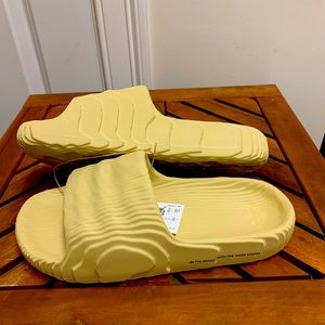 Adidas Adilette 22 Slides - Men’s Size 7